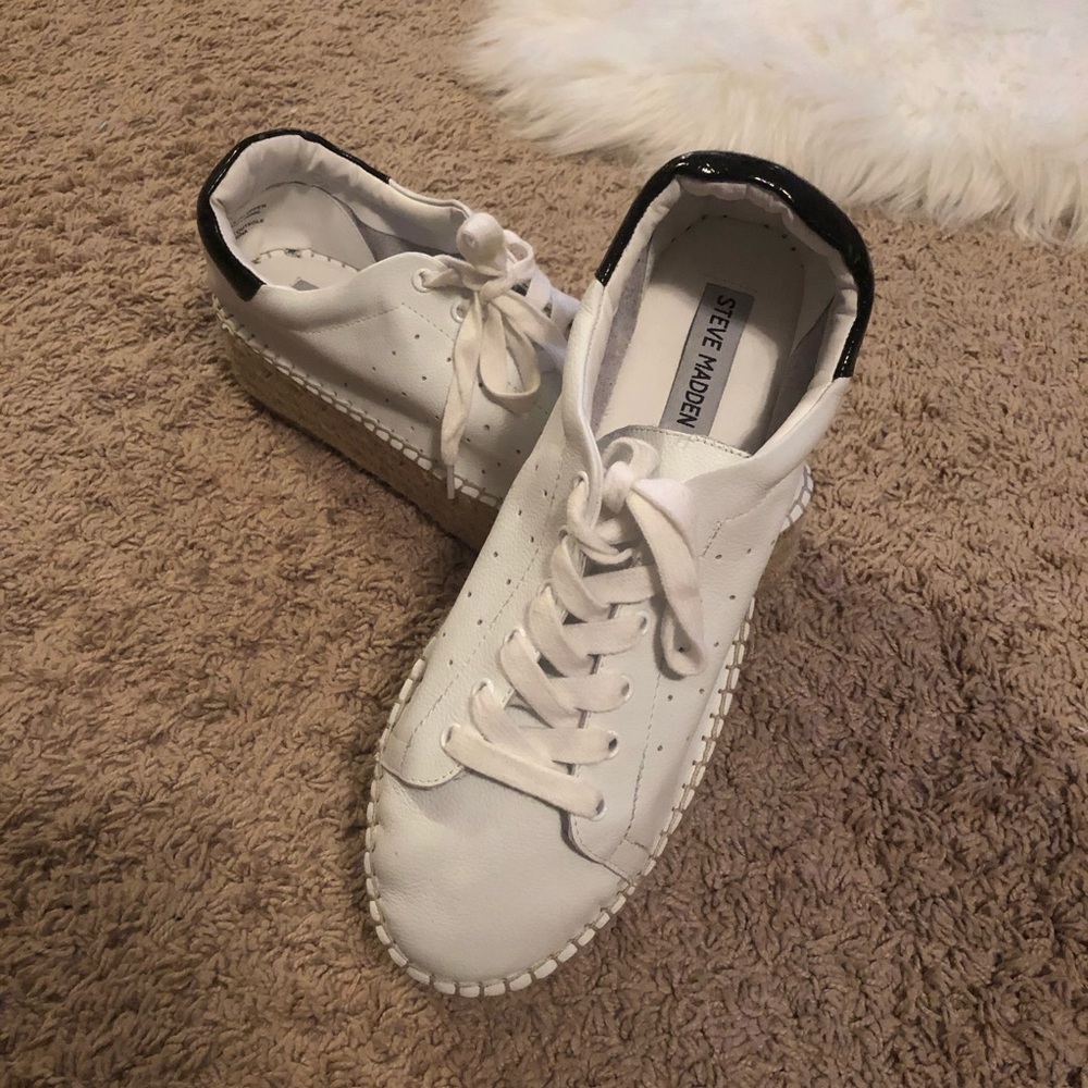 Steve Madden Sneakers